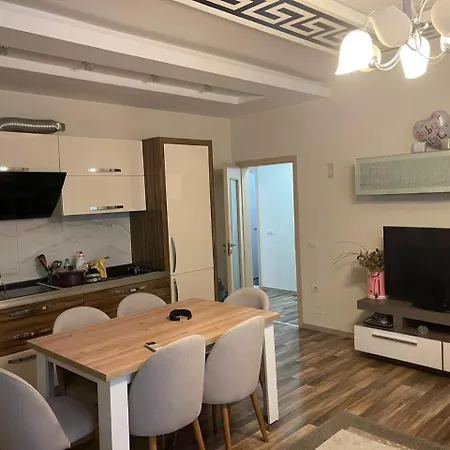 Perla Apartment *